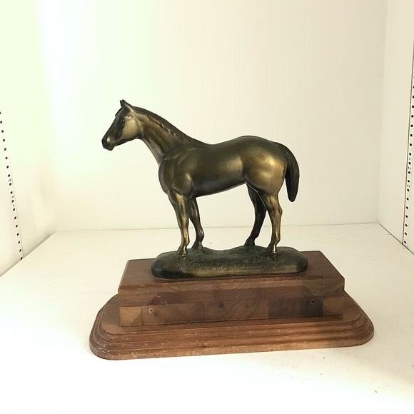 Vintage > Equestrian American Quarter Horse Trophy - Picture 2 of 8